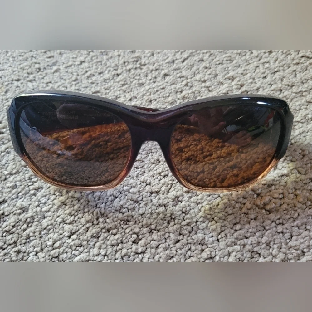 Foster Grant Solar Shield Polarized Brownish Black Chic Women's Sunglasses